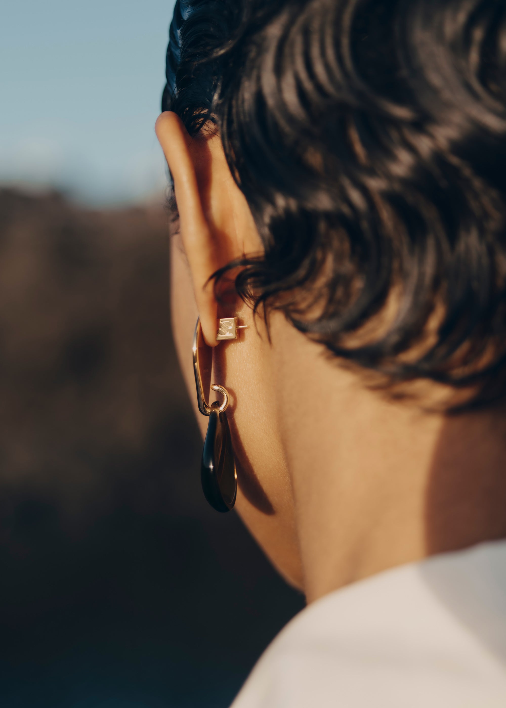 Naé Earrings - Smoked glass